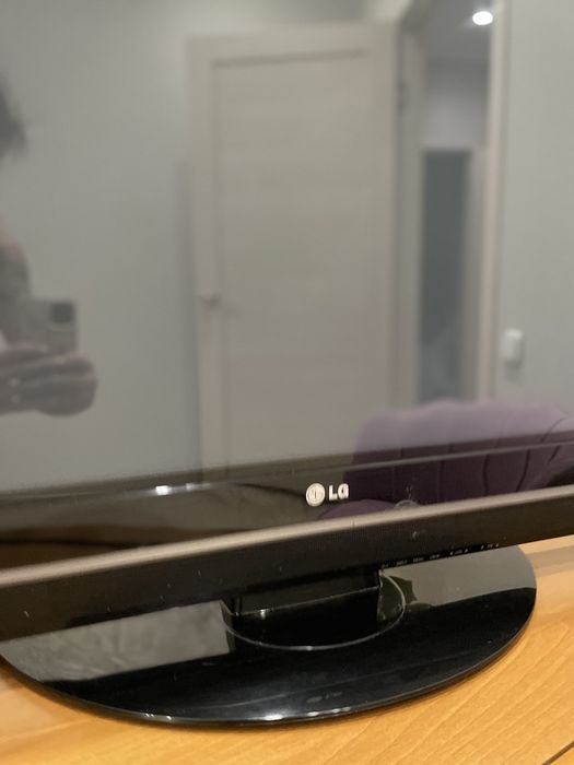 Продам телевизор LG