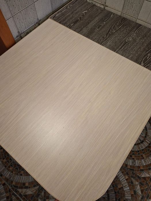 Продам стол раскладной.