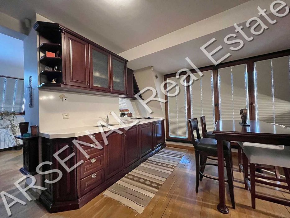 Дава се под наем Ателие в София, Център - 60 кв.м за 785 € - Снимка #1