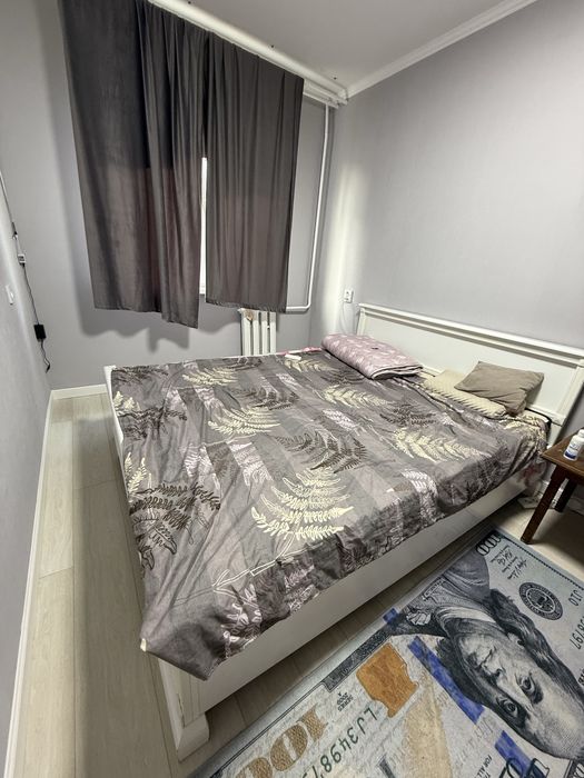 Продам кровать с матрасом