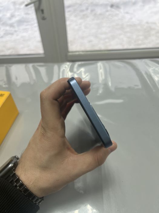 Телефон realme C63 на 128ГБ