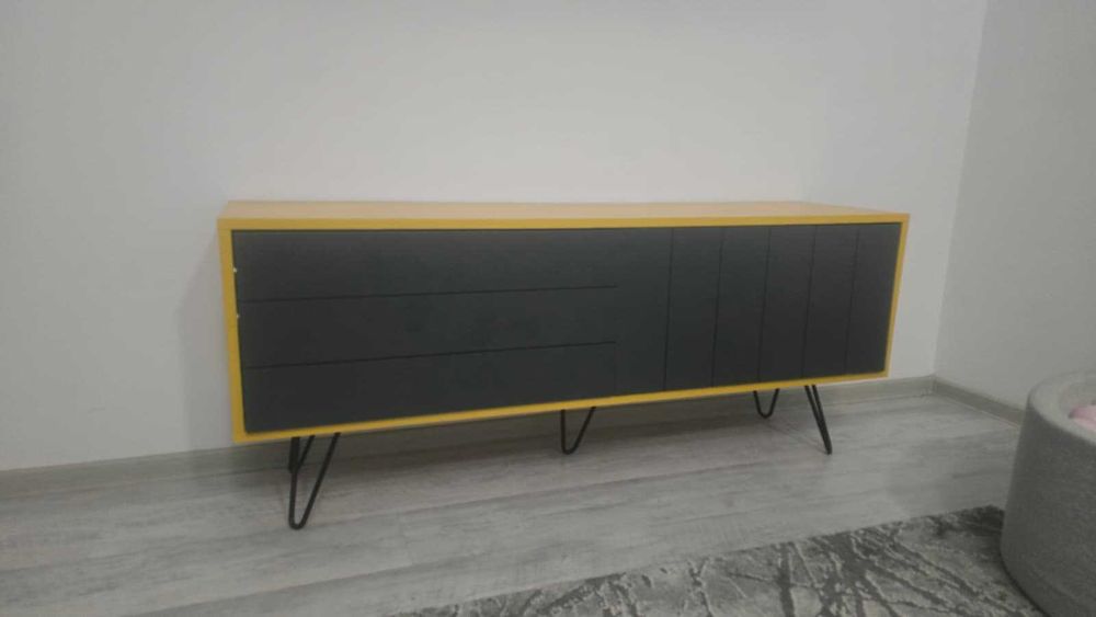 Comoda living/sufragerie in stare buna