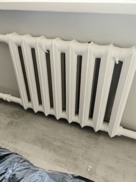 Продам б/у чугунные батареи