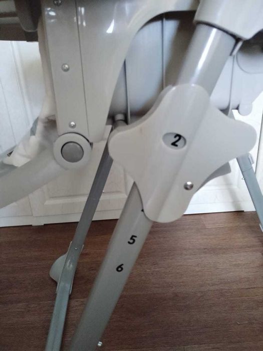 Детский стул для кормления и игр "Играйка"