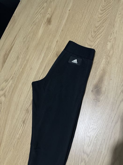 Спортен клин Adidas, размер 34 XS, черен