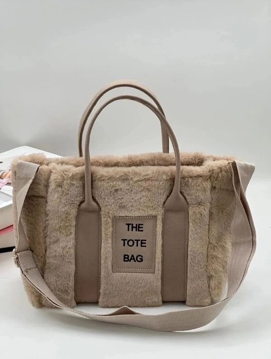 Нова дамска чанта