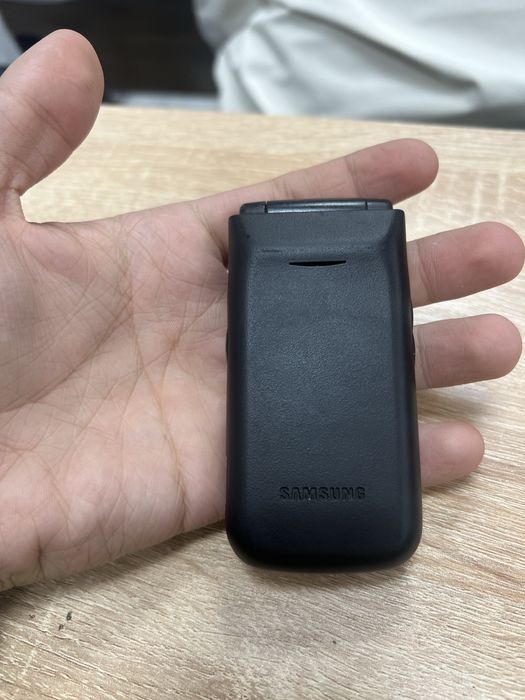 Продается Samsung Gusto 4