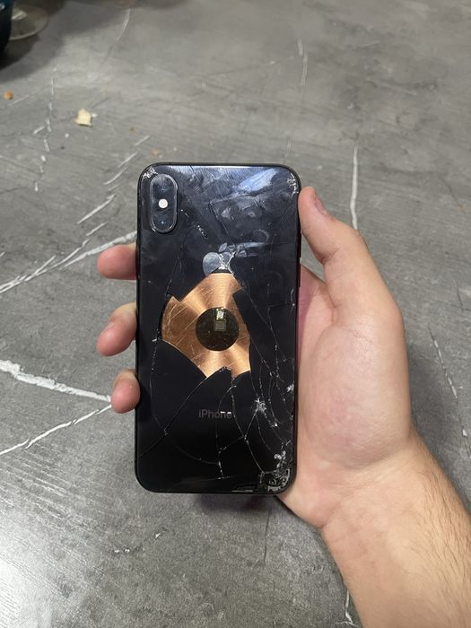 Iphone xs.