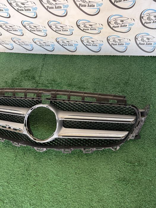 Grila centrala bara mercedes e class w213 2016-2020