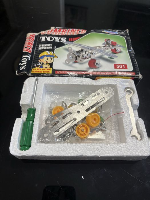 Метален  нов конструктор “Combined Toys” 71 части