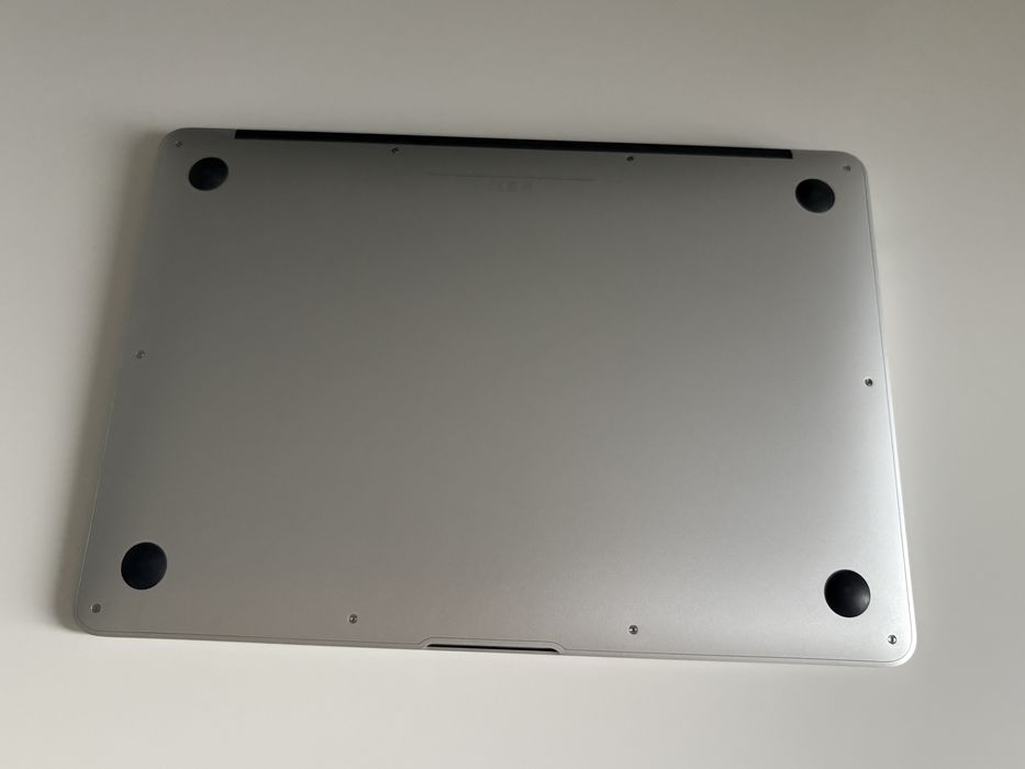 MacBook Air 13 2015 - A1466 – Intel Core i5, 8GB RAM, 128GB SSD
