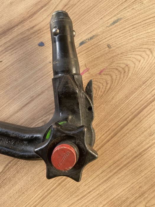 Автоматичен сваляем хоризонтален теглич за BMW  – отлично състояние