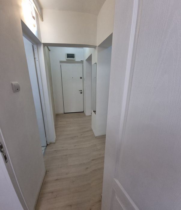 Apartament 3 camere de vânzare