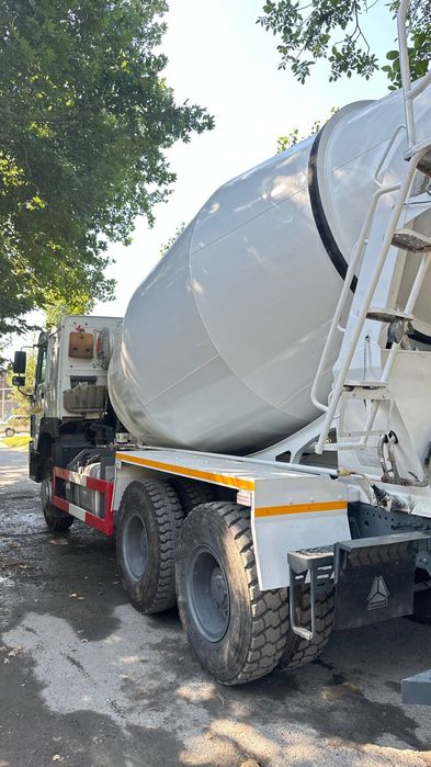 HOWO mixer yili 2020