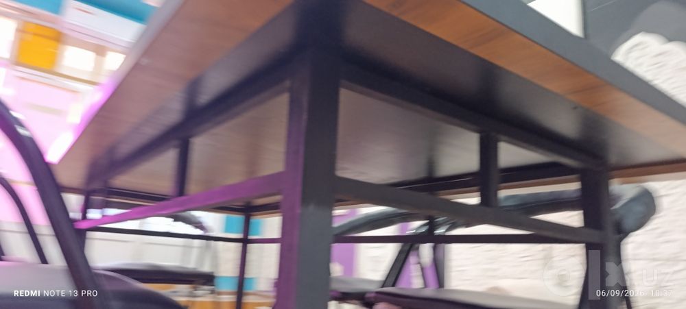 Loft stilldagi stol stulchalari bilan tezda sotiladi.
