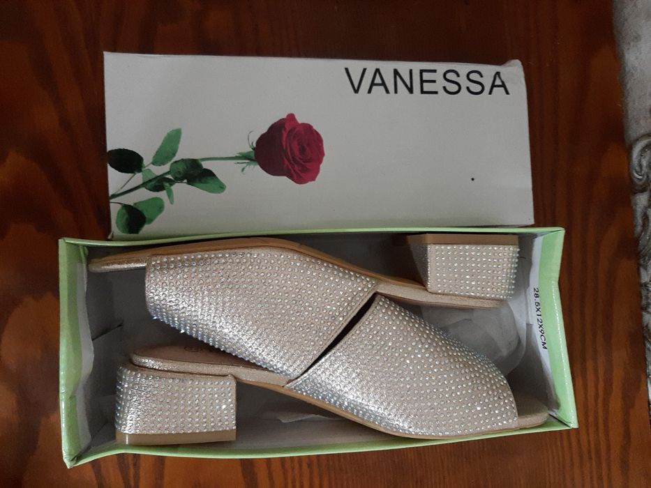 Yangi vecherniy obuv firminniy