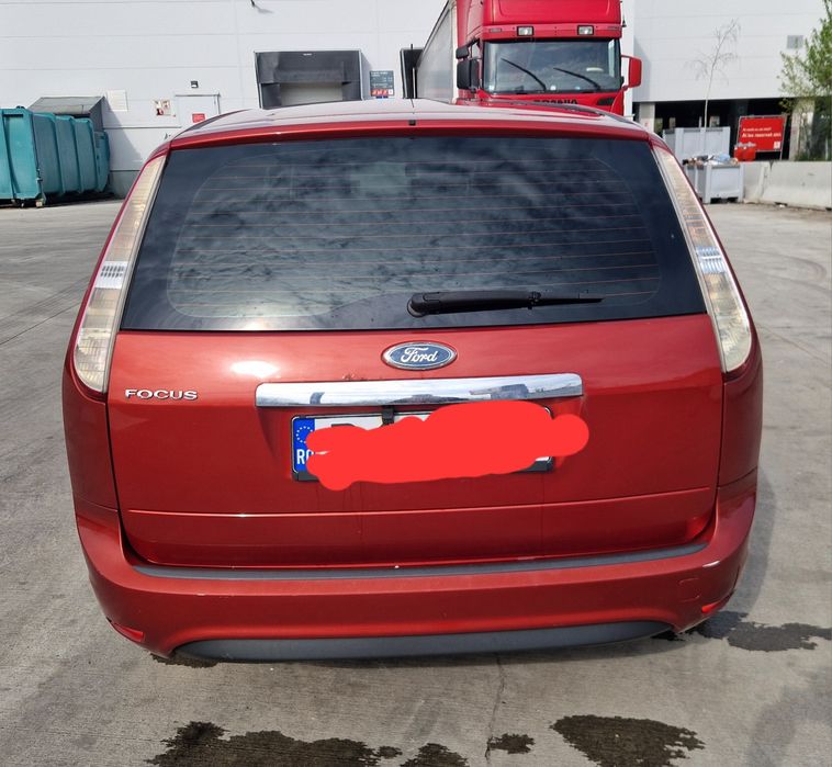 Ford focus Ghia navigație  1. 6  benzina și gpl