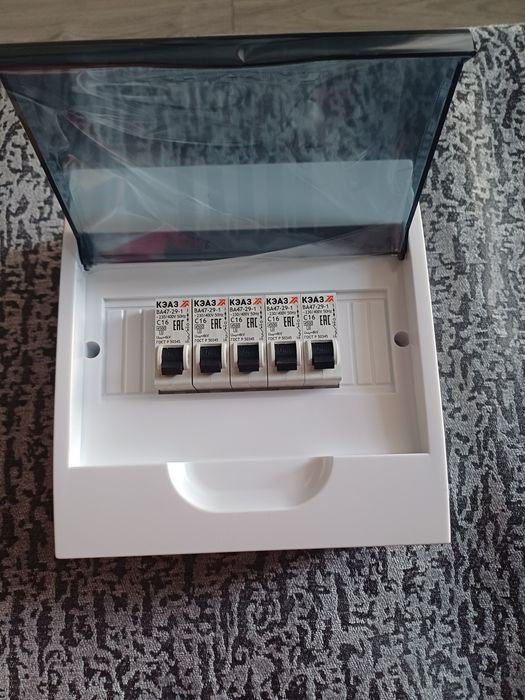 Продам щиток электрический