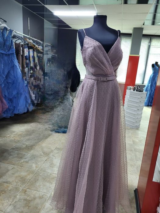 Бална рокля ( пепел от рози )