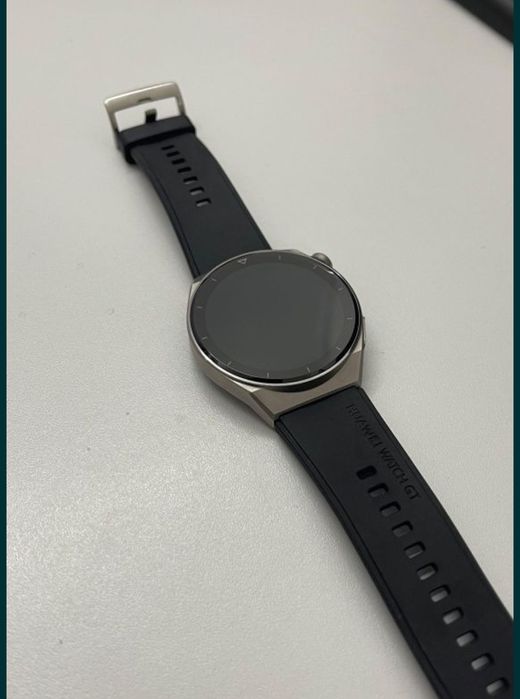 Продам часы Huawei GT 3 pro.