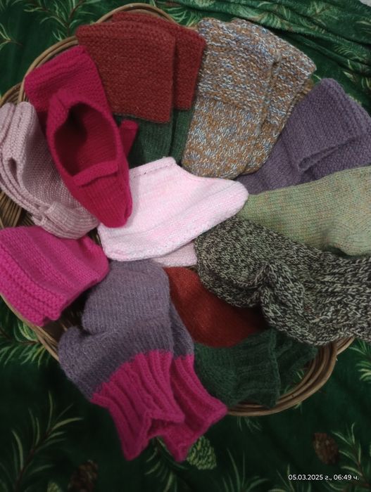 Домашно плетени вълнени чорапи