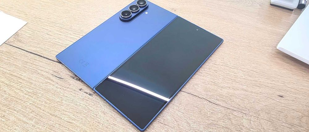 Samsung Galaxy Z Fold7 5G 256GB 12GB RAM Dual SIM Blue – Stare Foarte Bună – Garanție 12 Luni
