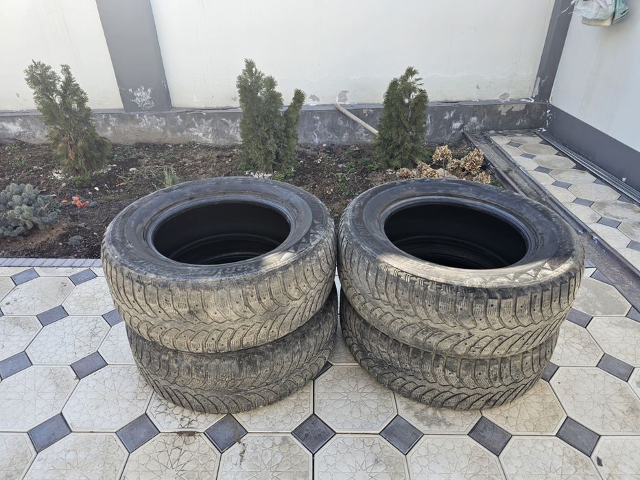 Продам шины зимние