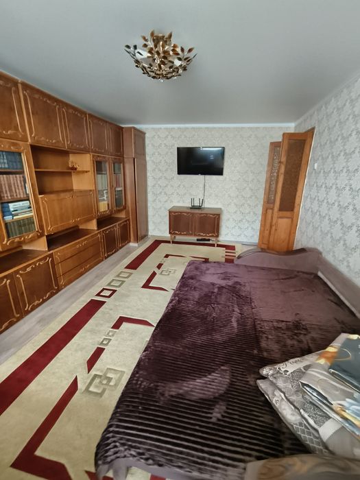 Продам 2 ком Универмаг
