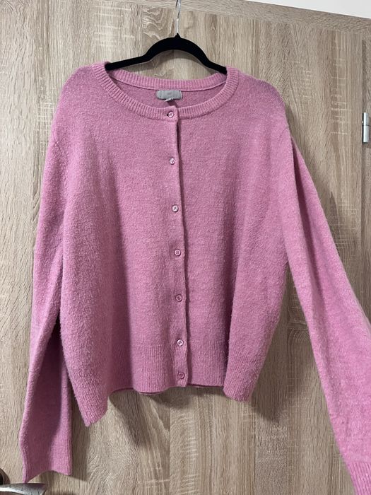 Розова мека жилетка