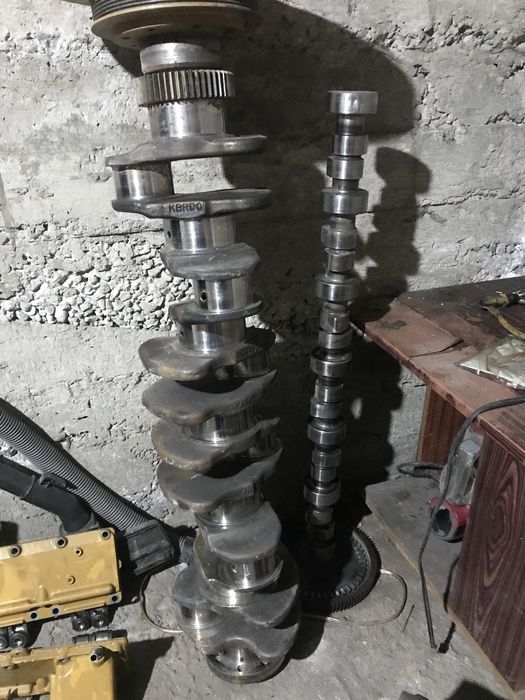 Запчаси на Двигатель CAT C7  C9 на разбор