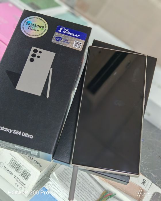 Samsung S24 Ultra 512 gb серый титан официалка годовой