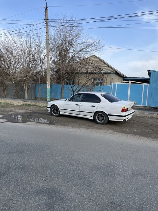 Бмв е34 срочно ! Торг приветствуется…