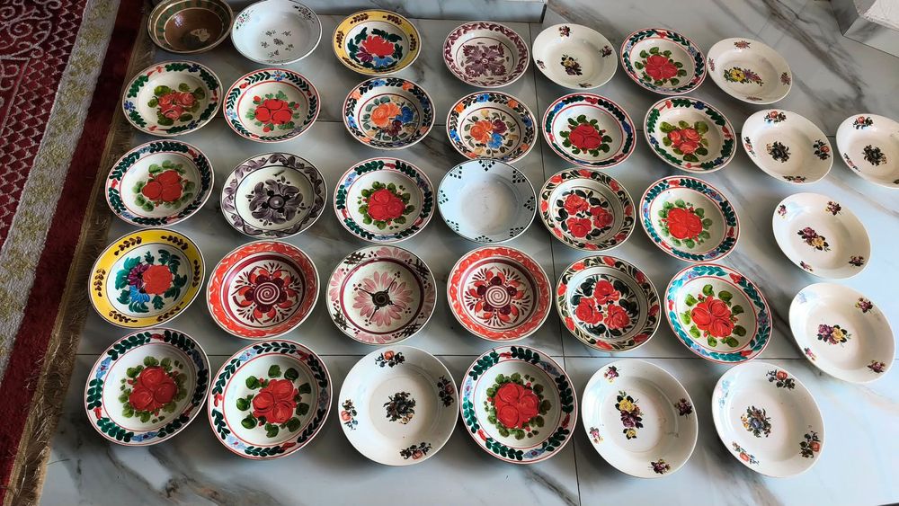 Farfurii vechi pt decorațiuni