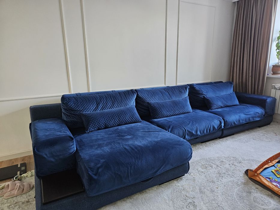 Продам диван 4 м