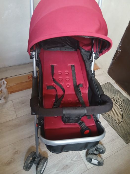 Продам коляска красный