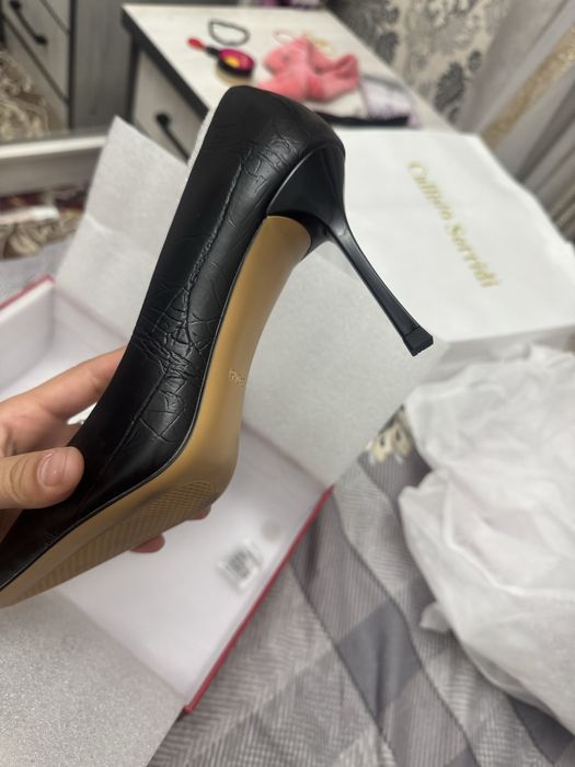 Tufli orginal qora 37