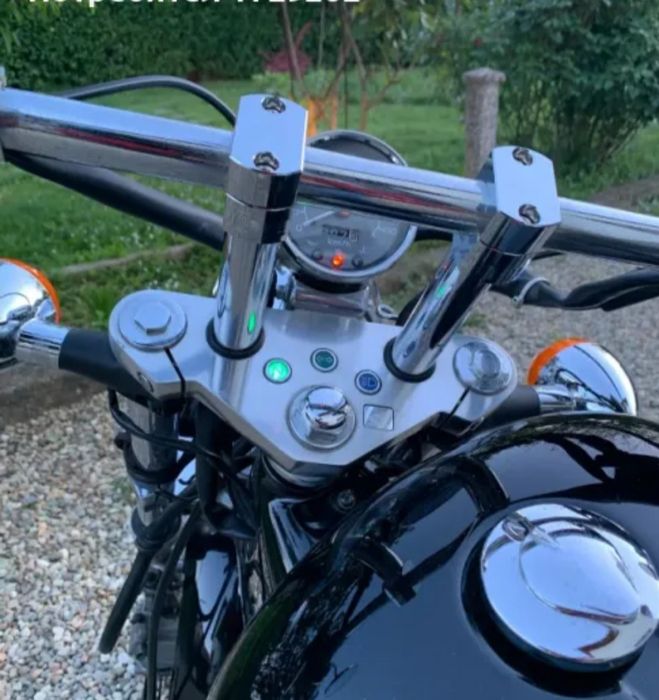 Степенки, платформи за мотор чопър, рейзъри за мотор