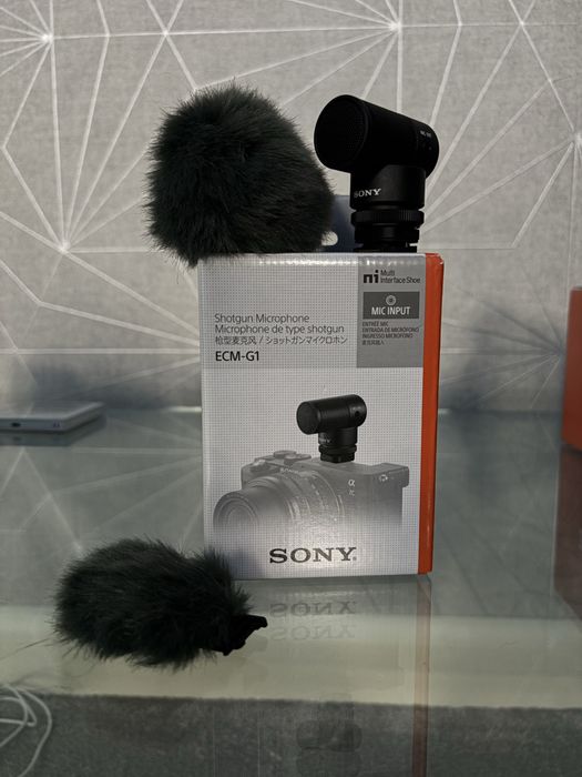 Camera digitală Sony ZV E10