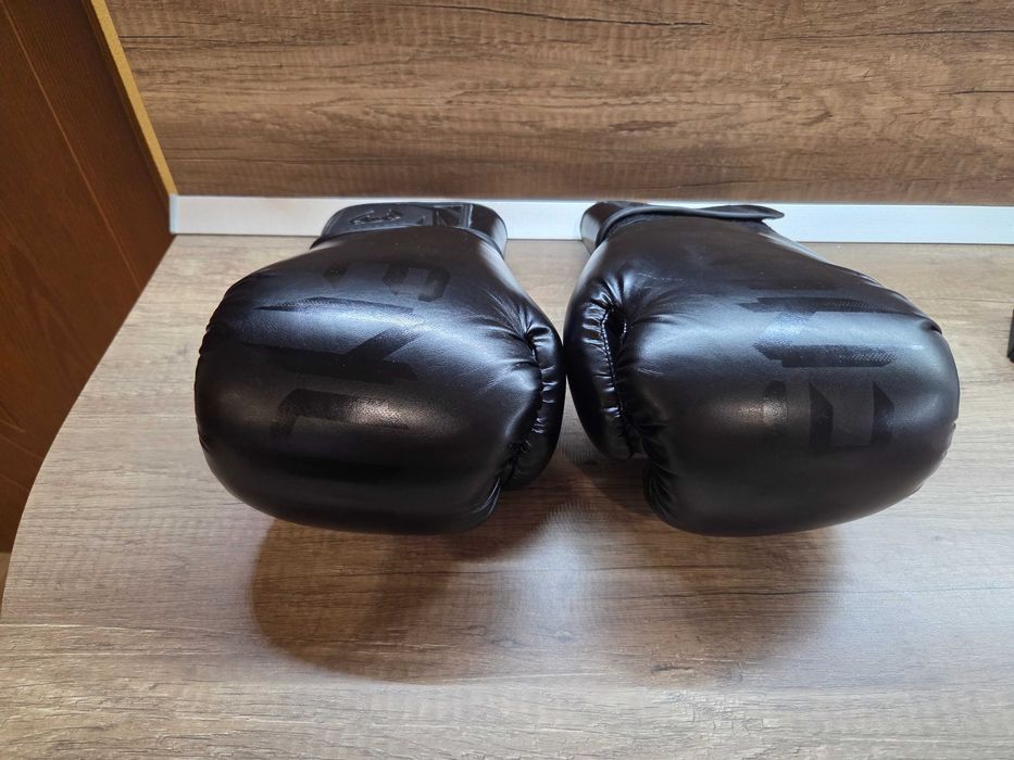 Venum Challenger 3  16oz /hand wrap 4 м