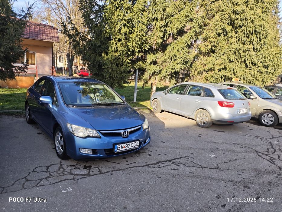 Vând Honda Civic Hybrid 1.3