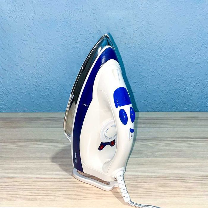 Gosonic GSL-109 — профессиональный паровой утюг из Турции