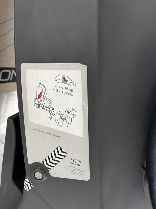 Scaun de masina cu isofix