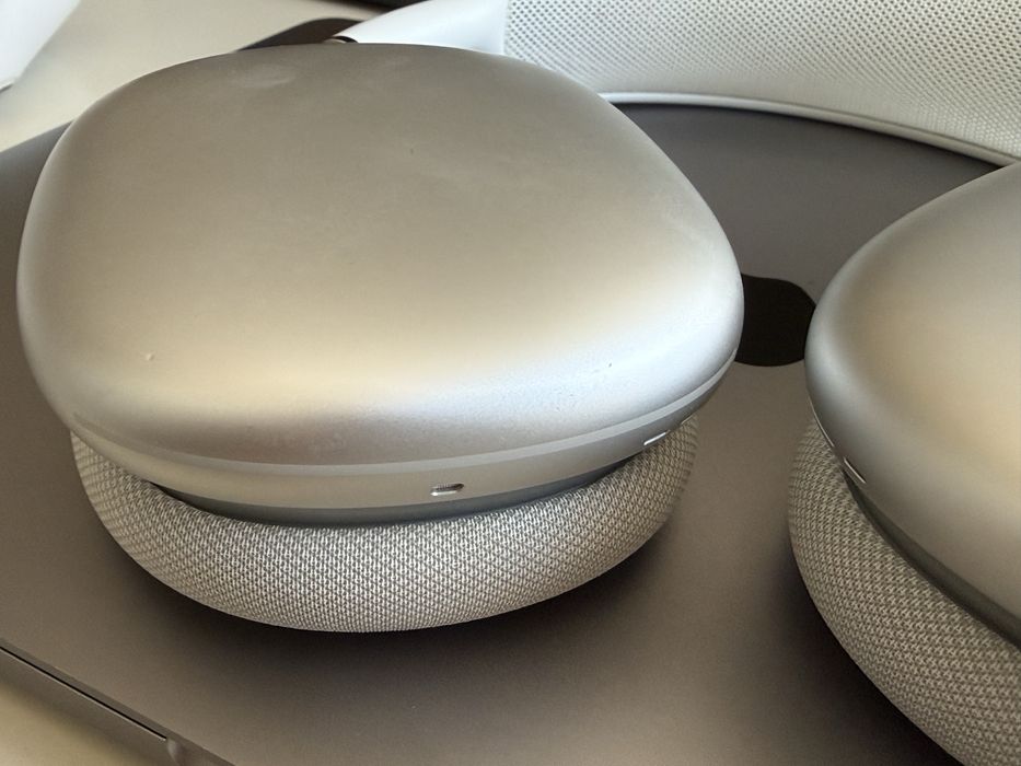 Airpods Max Silver A2096 в много добро състояние