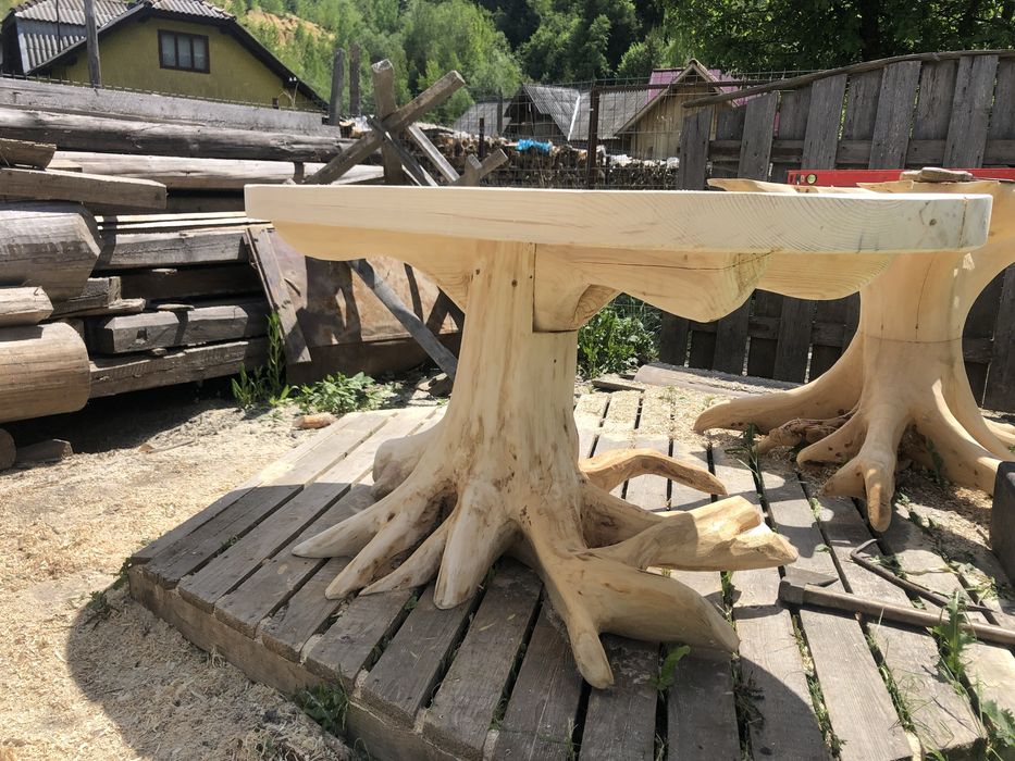 Mobilier lemn masiv