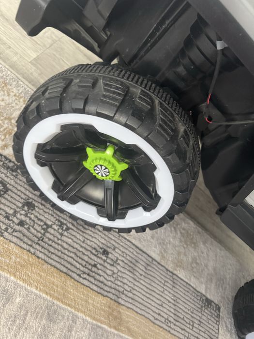 Продам машину электро