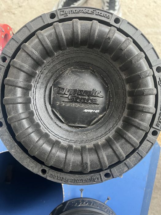 Продам два динамика для сабвуфера 8