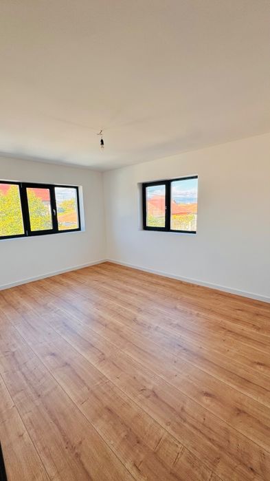 Casă noua ,P+1 semicentral Târgu Jiu la cheie  112 mp | teren 408 mp |