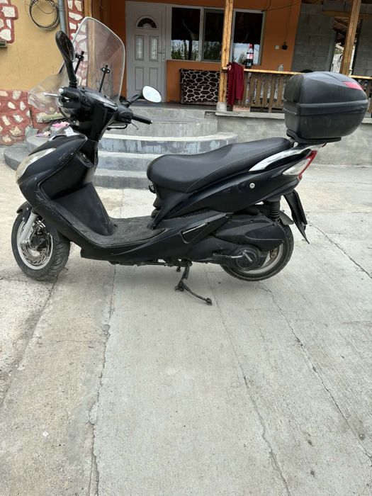 Продавам скутер SYM 125cc, 4-тактов, 2008 г.