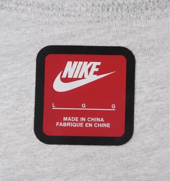 Nike tech shorts сиви