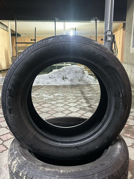 Продам шины Toyo